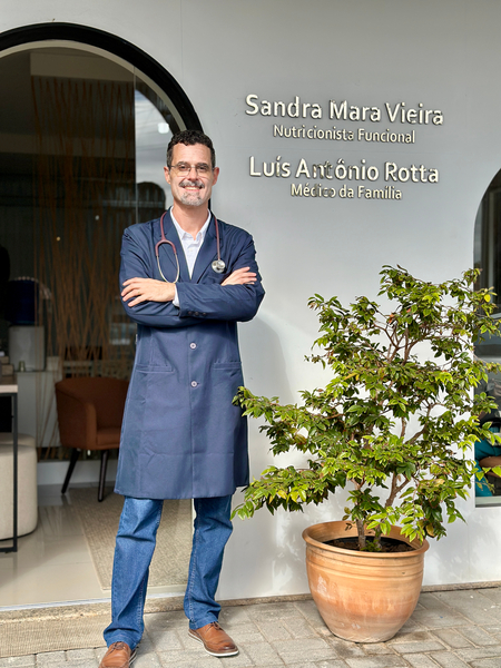 Foto da capa de Luís Antônio Rotta | Médico